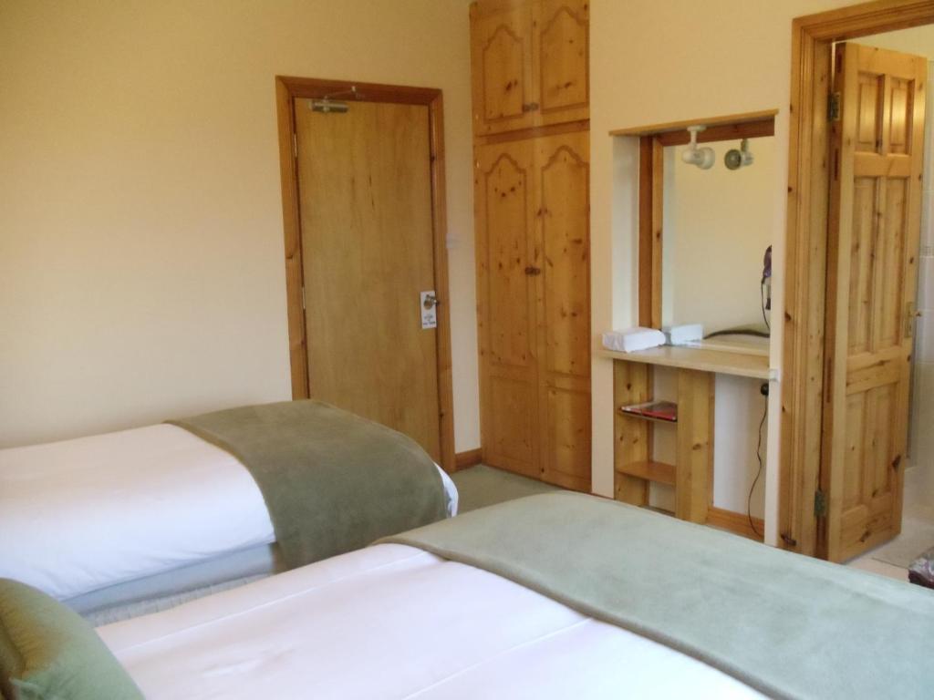 Bunratty Arms B&B Стая снимка